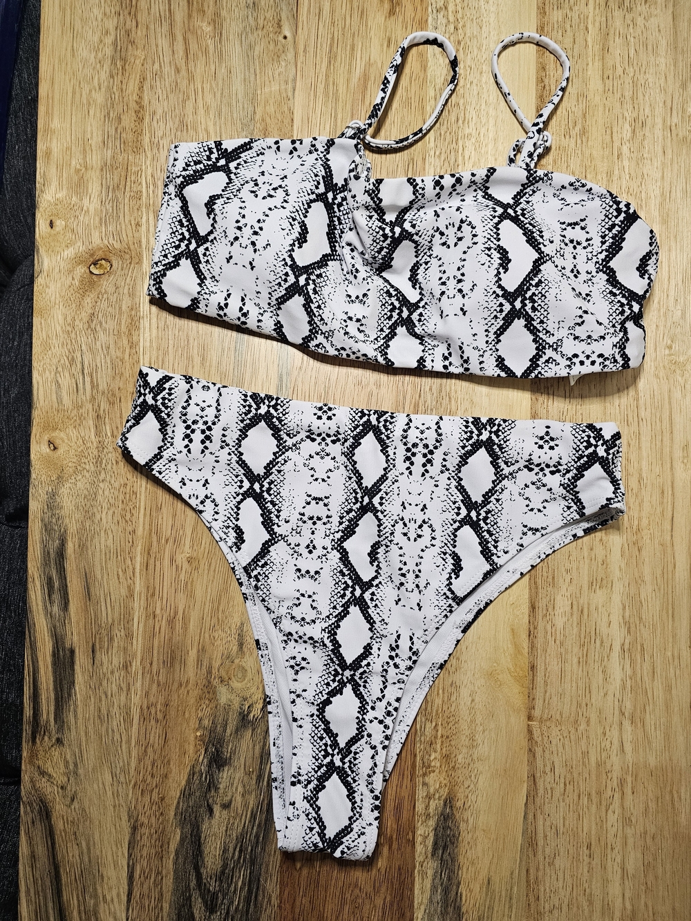 Women’s Snake Print Bikini Set — White/Black